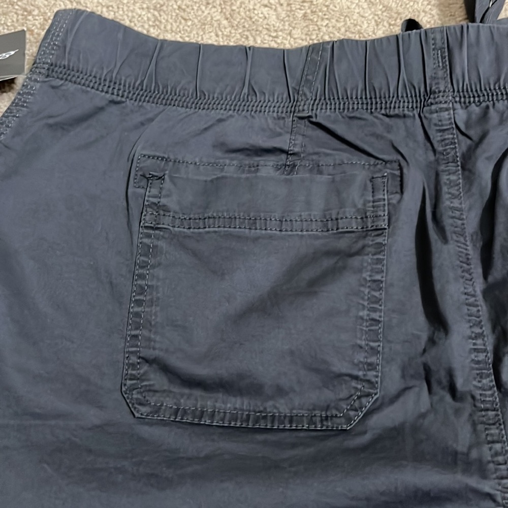 Eddie Bauer shorts - Picture 7 of 7